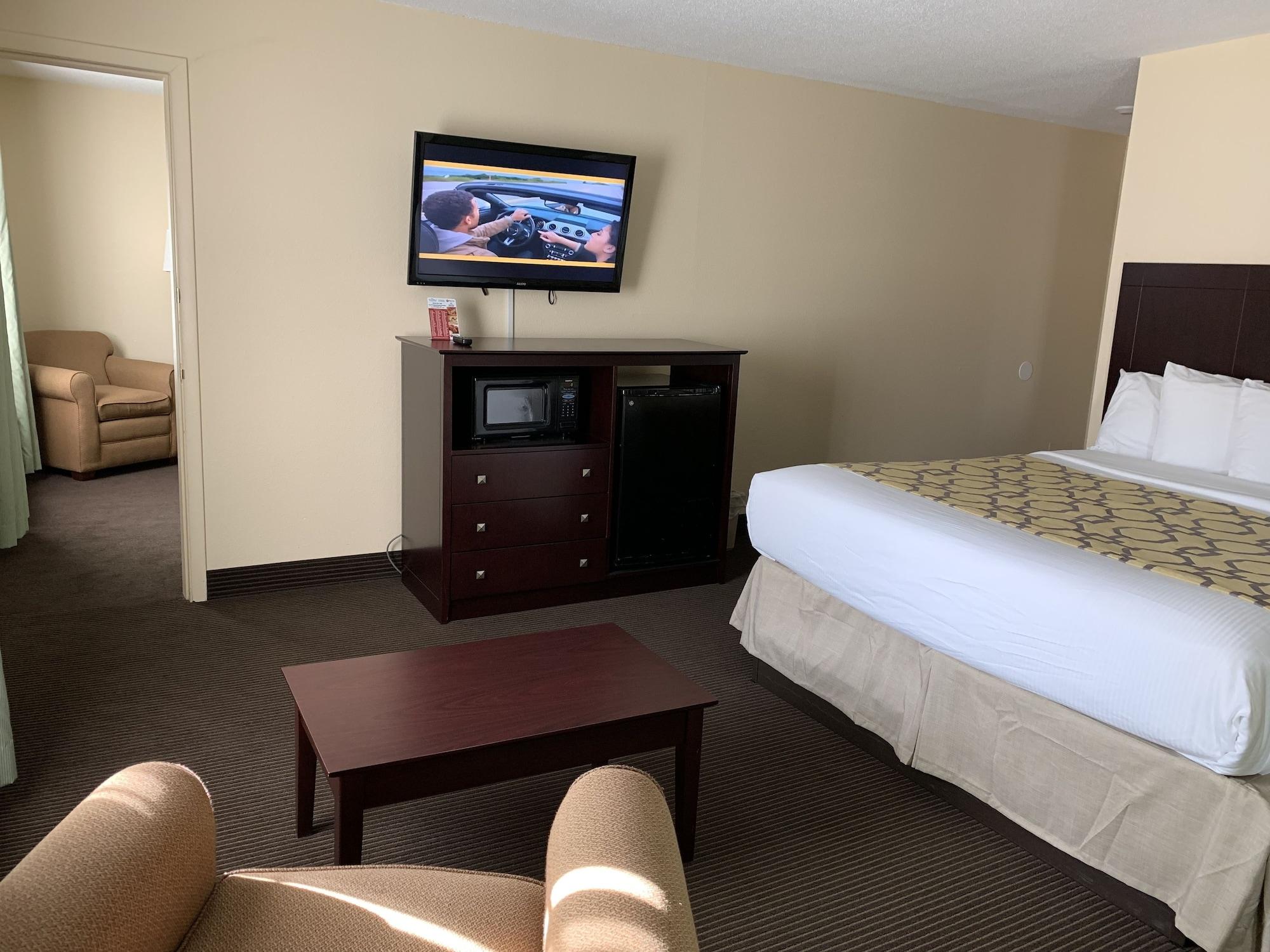 Baymont By Wyndham Jefferson City Exterior photo