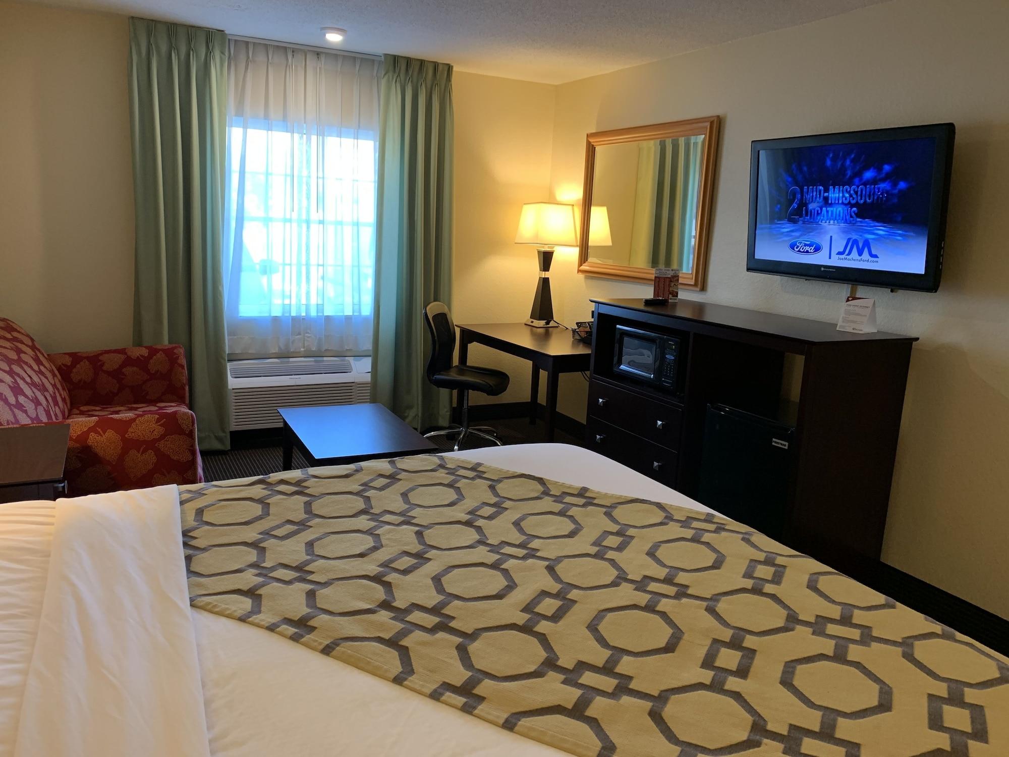 Baymont By Wyndham Jefferson City Exterior photo